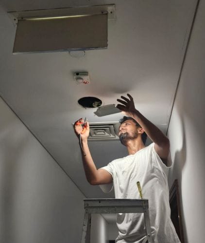 trhandyservice-electrical-service-img